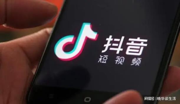 抖音作品怎么上热门？快速提升曝光的秘诀！